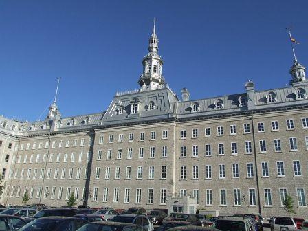 Le pavillon Camille-Roy du Séminaire de Québec construit en 1854 pour l'Université Laval où on trouvait la Salle des promotions et le Grand Salon de l'Université.