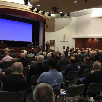 Période de questions après le témoignage de Bernard Émond à Québec le 4 mai 2016  (Crédit photo : H. Giguère) Période de questions après le témoignage de Bernard Émond à Québec le 4 mai 2016  (Crédit photo : H. Giguère)