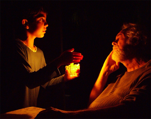 Le songe de Joseph à propos de Marie, enceinte, raconté par l'évangile de Mathieu. Photo dans le style du peintre Latour sur le site Deviant art (Crédits photo ACSolha) Le songe de Joseph à propos de Marie, enceinte, raconté par l'évangile de Mathieu. Photo dans le style du peintre Latour sur le site Deviant art (Crédits photo ACSolha)