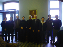 Les séminaristes du Grand Séminaire `Redemptoris Mater` avec leur Recteur et le Supérieur général du Séminaire de Québec