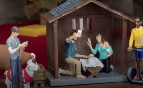 Montage pour une crèche de la Nativité de Jésus transposée en 2017. Chaque époque est interpelée par la naissance de Jésus, naissance à nulle autre pareille et qui ouvre un temps nouveau (Domaine public) Montage pour une crèche de la Nativité de Jésus transposée en 2017. Chaque époque est interpelée par la naissance de Jésus, naissance à nulle autre pareille et qui ouvre un temps nouveau (Domaine public)
