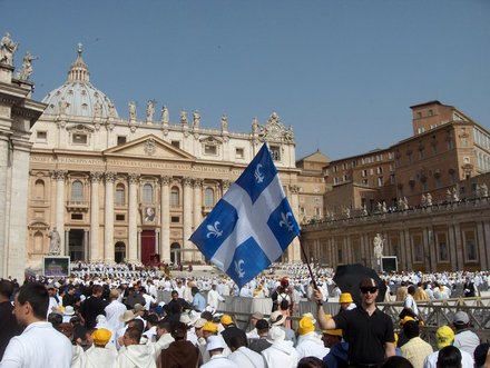 Année sacerdotale - Cénacle : Invocation du Saint-Esprit avec Marie, en communion fraternelle (cardinal Ouellet)