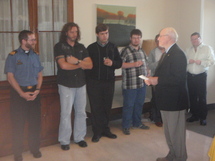 Le Supérieur général souhaitant la bienvenue aux séminaristes anciens et nouveaux Le Supérieur général souhaitant la bienvenue aux séminaristes anciens et nouveaux