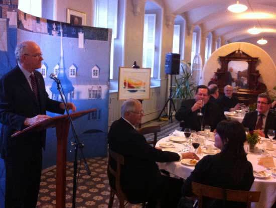 Monsieur le chanoine Jacques Roberge lors de son allocution à la réception des autorités de la Ville de Québec le 17 avril 2013