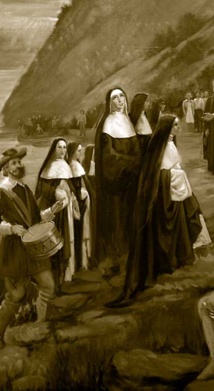 Photo : Arrivée des Hospitalières à Québec, 1922, Musée des Augustines de l'Hôtel-Dieu de Québec. Photo : Arrivée des Hospitalières à Québec, 1922, Musée des Augustines de l'Hôtel-Dieu de Québec.