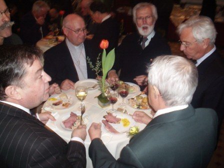 Journée des prêtres 26 mars 2008 en l'honneur de François de Laval : repas Pierre Duguay et compagnie