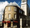 Le 2 de la Côte de la Fabrique ou la Maison du coin (Pavillon Guillaume Couillard du Séminaire de Québec) Le 2 de la Côte de la Fabrique ou la Maison du coin (Pavillon Guillaume Couillard du Séminaire de Québec)