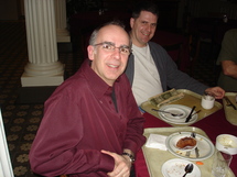 Le recteur du Grand Séminaire de Québec, l'abbé Mario Côté, et le diacre Yves Fournier Le recteur du Grand Séminaire de Québec, l'abbé Mario Côté, et le diacre Yves Fournier