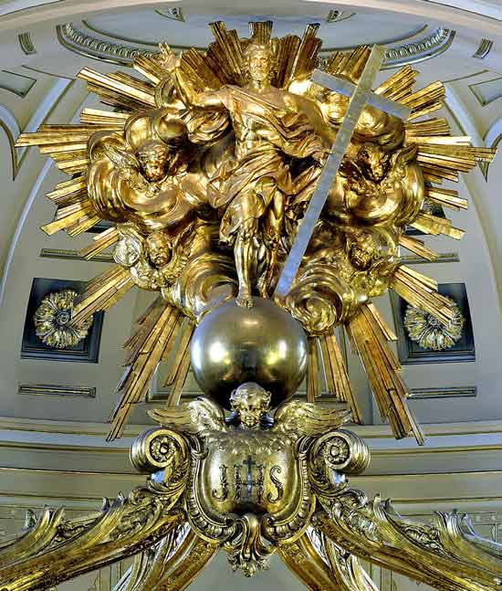 Le Christ ressucité qui trône au sommet du baldaquin de la Basilique-Cathédrale Notre-Dame de Québec (Crédits photo : Avec l'autorisation du Fonds/Daniel Abel-photographe) Le Christ ressucité qui trône au sommet du baldaquin de la Basilique-Cathédrale Notre-Dame de Québec (Crédits photo : Avec l'autorisation du Fonds/Daniel Abel-photographe)