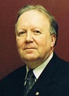 L'abbé Guy Frenette, prêtre du Séminaire de Québec L'abbé Guy Frenette, prêtre du Séminaire de Québec