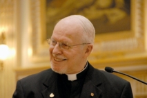 Photo de Mgr Hermann Giguère P.H. à cathédrale de Québec lors d'une intervention