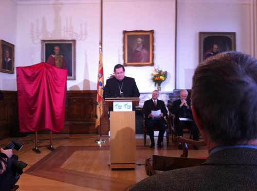 « 350 ans de vision, d’audace et d’engagement » Allocution de Mgr Gérald C. Lacroix, conférence de presse du 5 décembre 2012 « 350 ans de vision, d’audace et d’engagement » Allocution de Mgr Gérald C. Lacroix, conférence de presse du 5 décembre 2012