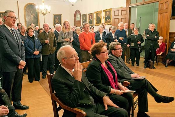 Lancement du livre de David Mendel à la Salle des prêtres du  Pavillon Jean-Olivier Briand le 20 novembre 2013