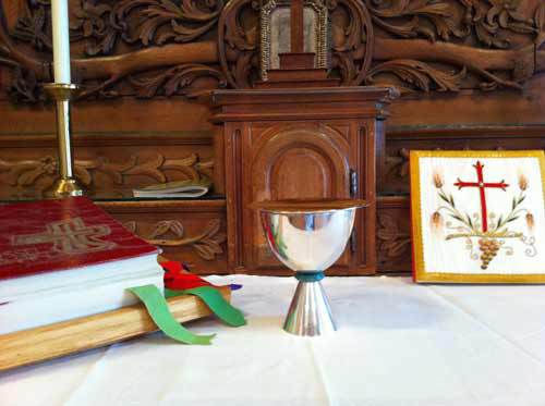 L'autel de la chapelle Mgr Briand du Séminaire de Québec (Crédits photo H. Giguère) L'autel de la chapelle Mgr Briand du Séminaire de Québec (Crédits photo H. Giguère)