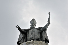 Monseigneur de Laval (monument été 2011 par Daniel Abel)