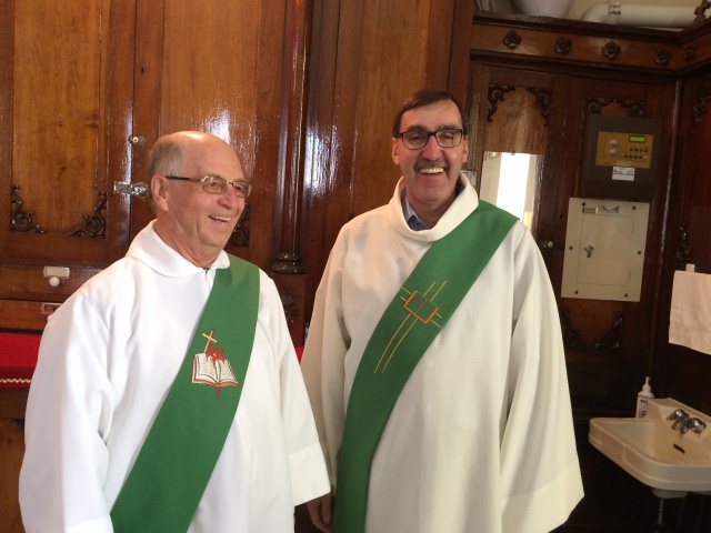 Les diacres permanents Bolduc et Michel Brousseau 24 janvier 2016 à la bénédiction de la Porte de la miséricorde à St-Joseph-de-Beauce